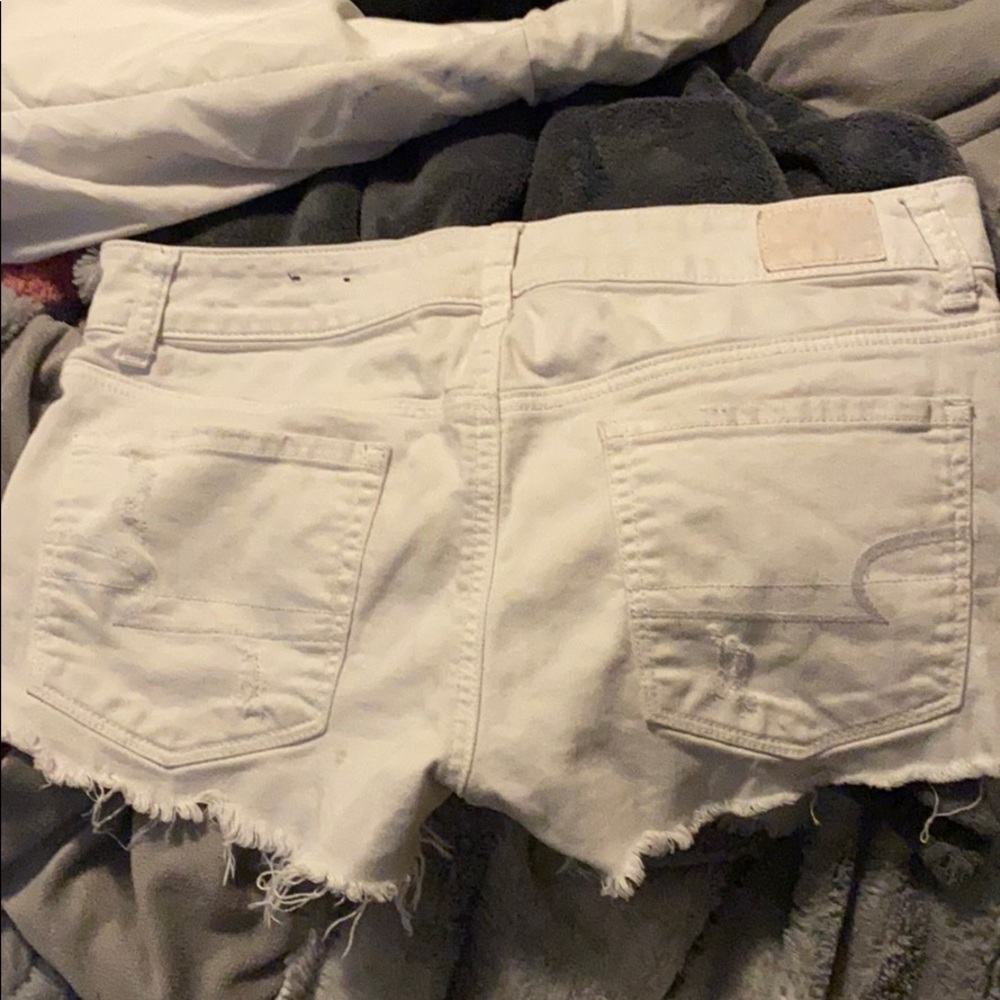 Shorts - Picture 2 of 3